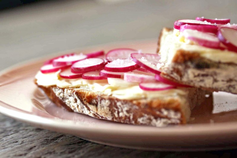 radish-tartine