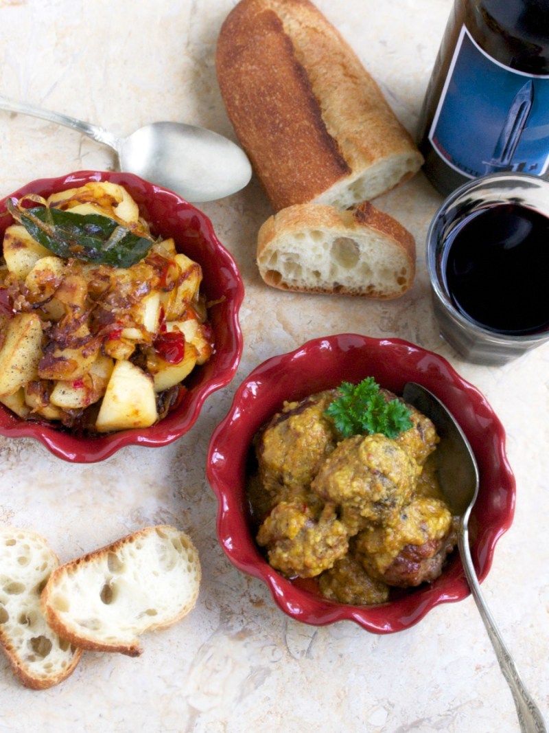 Meatballs in almond sauce