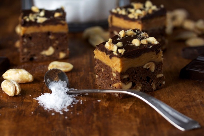 Salted peanut brownies